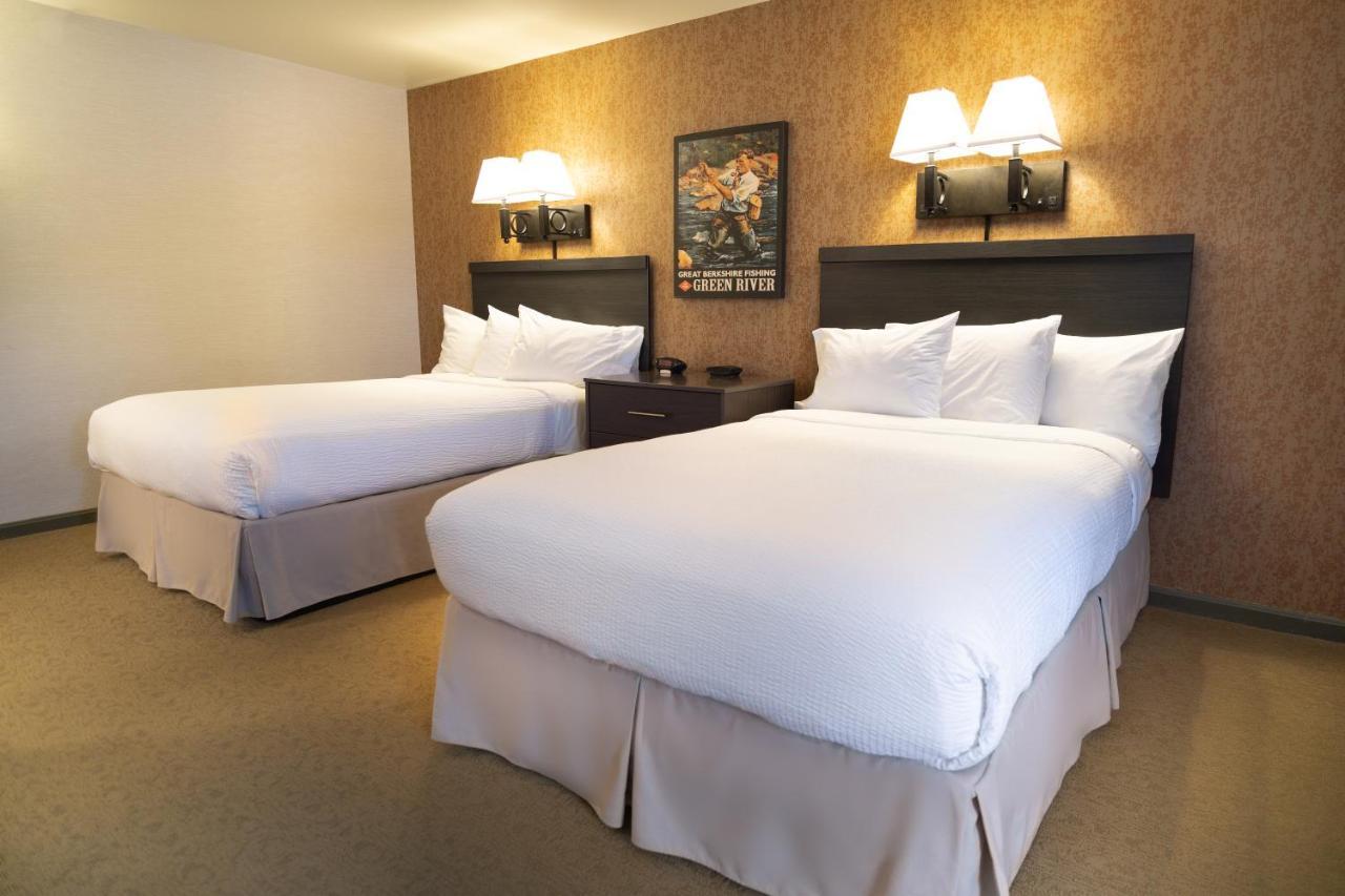 Deluxe Double Room Two Double Beds Non-Smoking