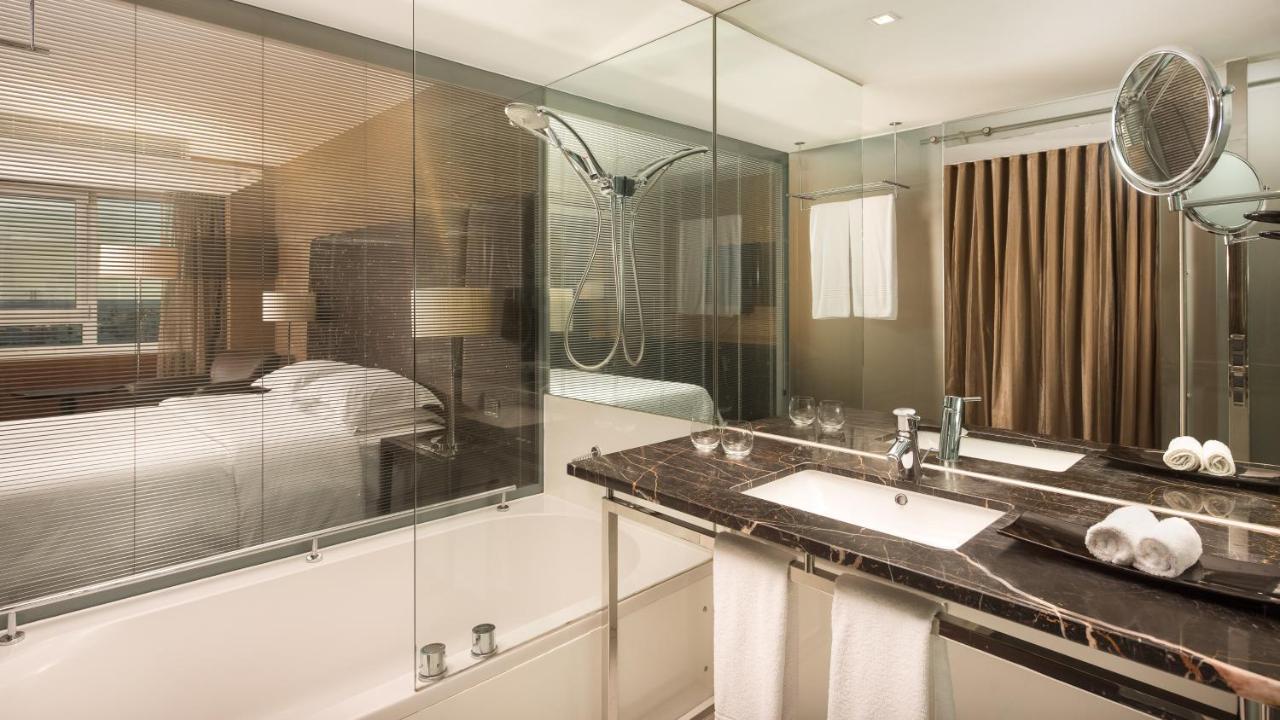 Deluxe, Guest room, 1 Queen, Pool access,1400214572:JPEG