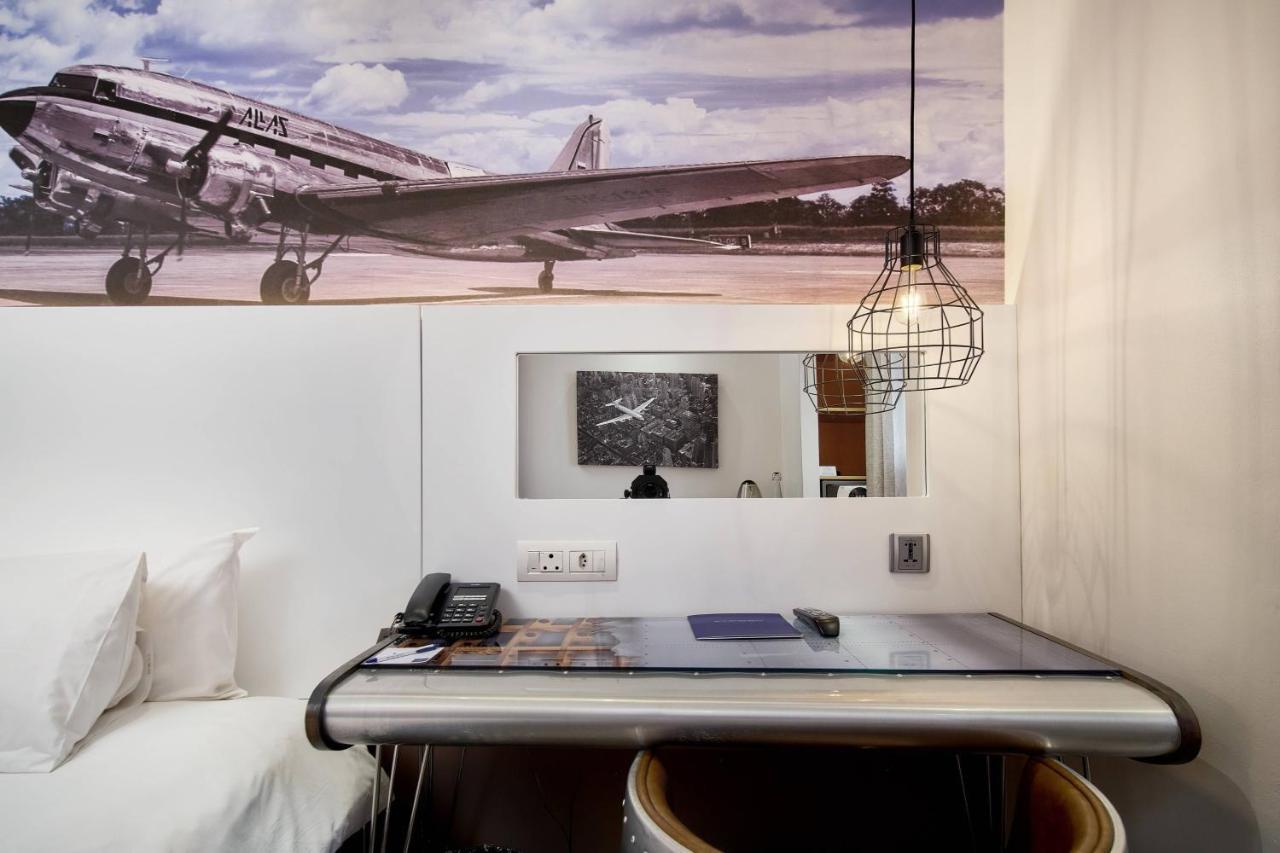 Larger Guest room, 1 King Bed