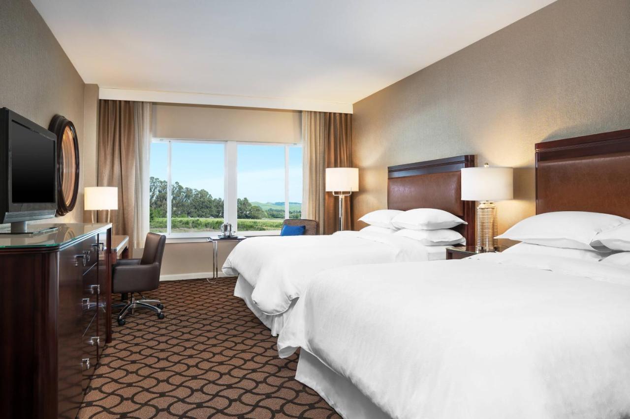 Queen Room with Two Queen Beds