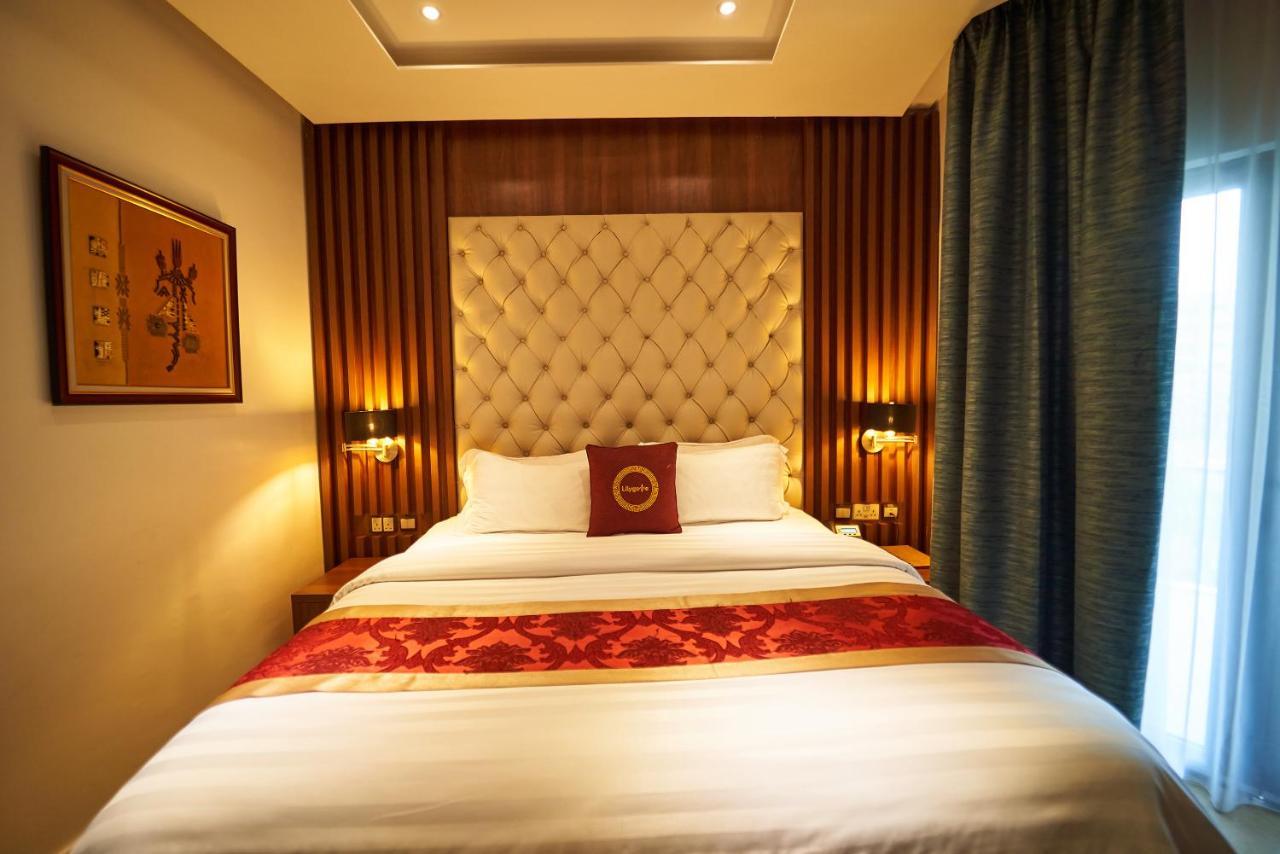 Executive Suite