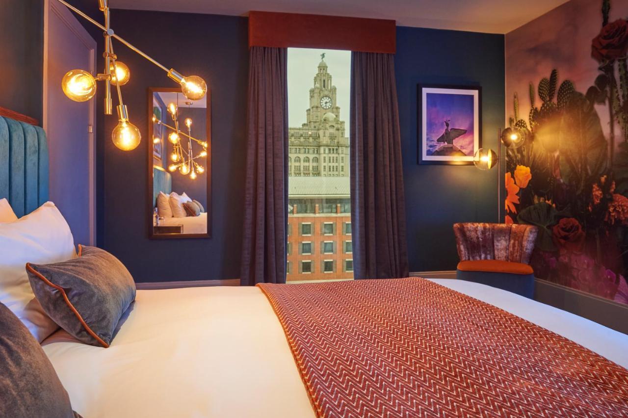 Signature Suite
