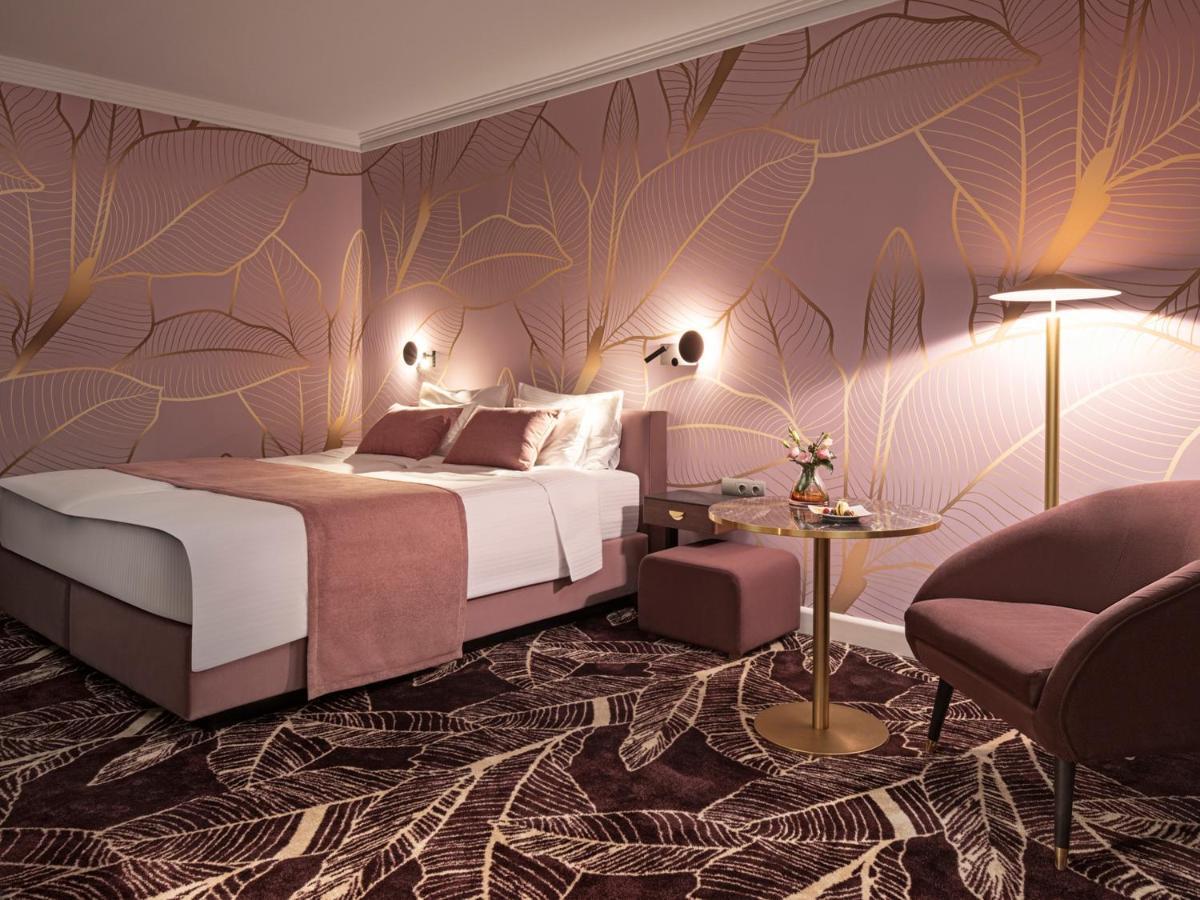 Grand Gold Double Room,1404599363:JPEG