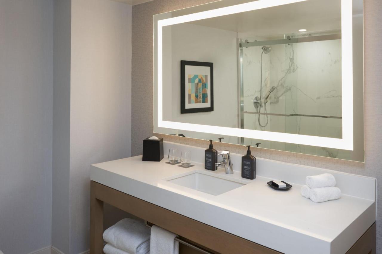 King Room,1610222814:JPEG