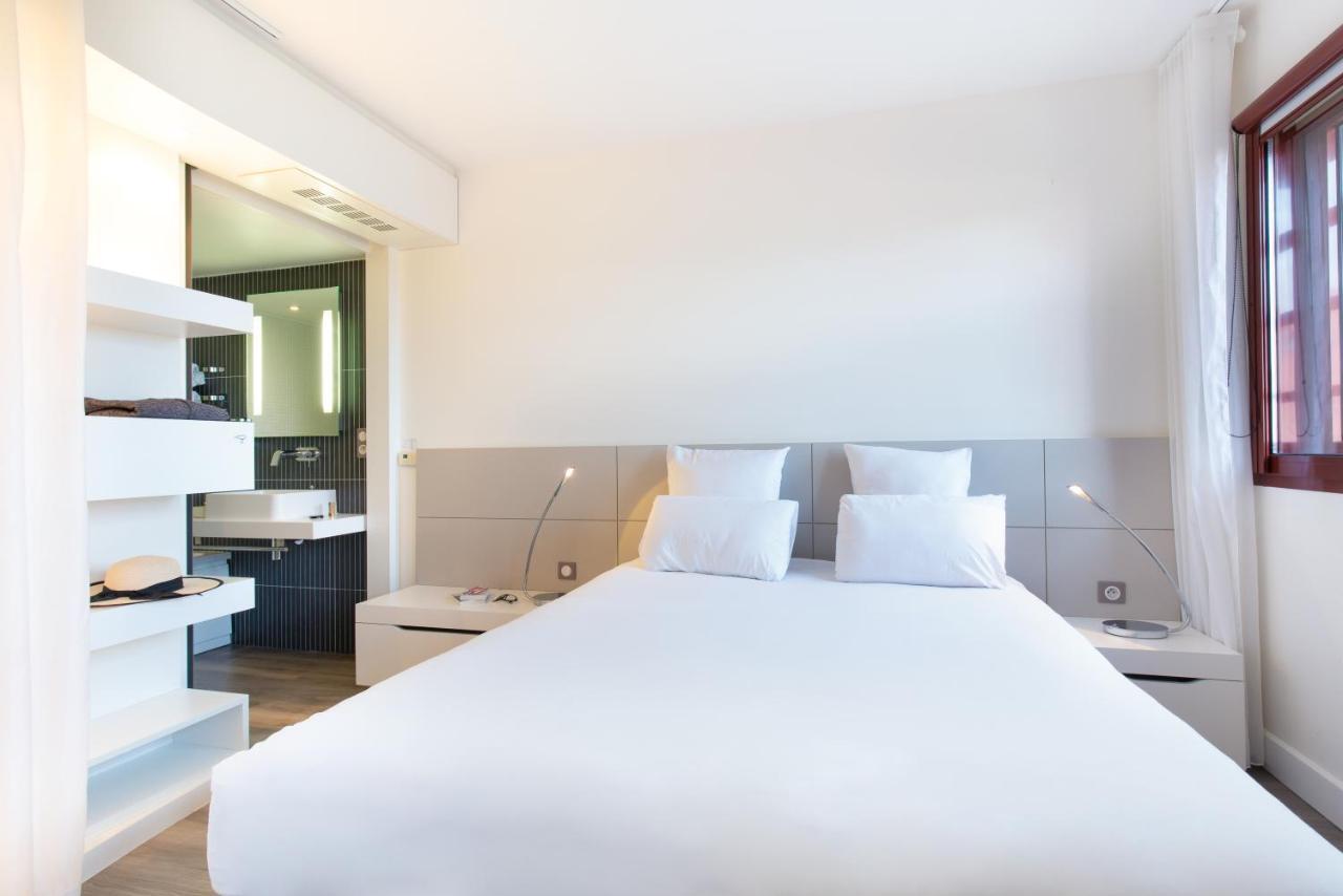 Superior Suite One Double Bed One Single Bed