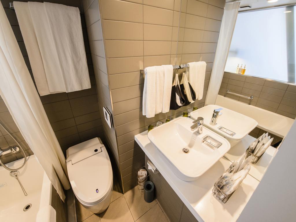 Standard Twin Room Loft 12th Floor Non-Smoking