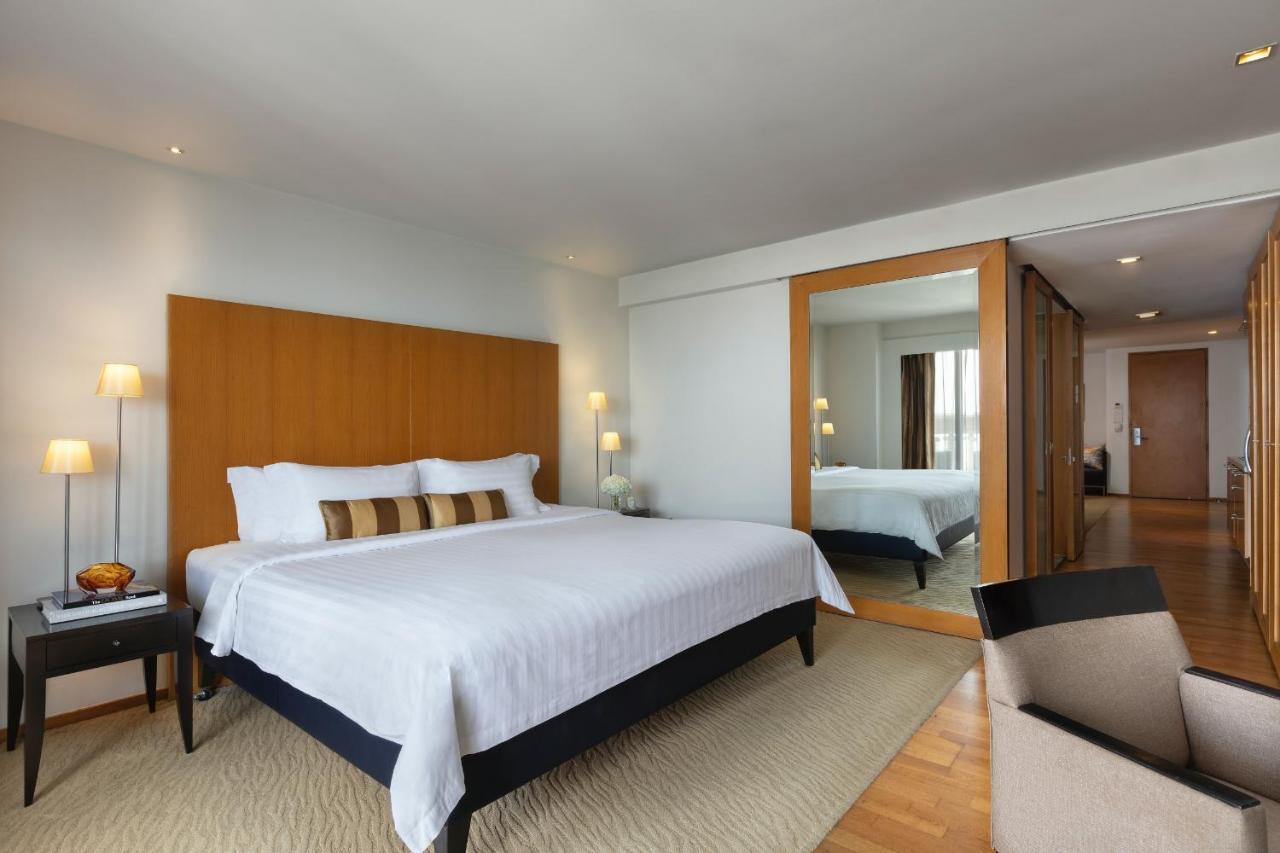 lebua Premium Suite River View