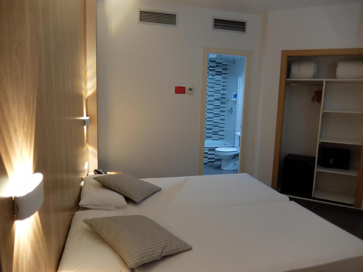 Standard Double or Twin Room with Balcony,1413511415:JPEG