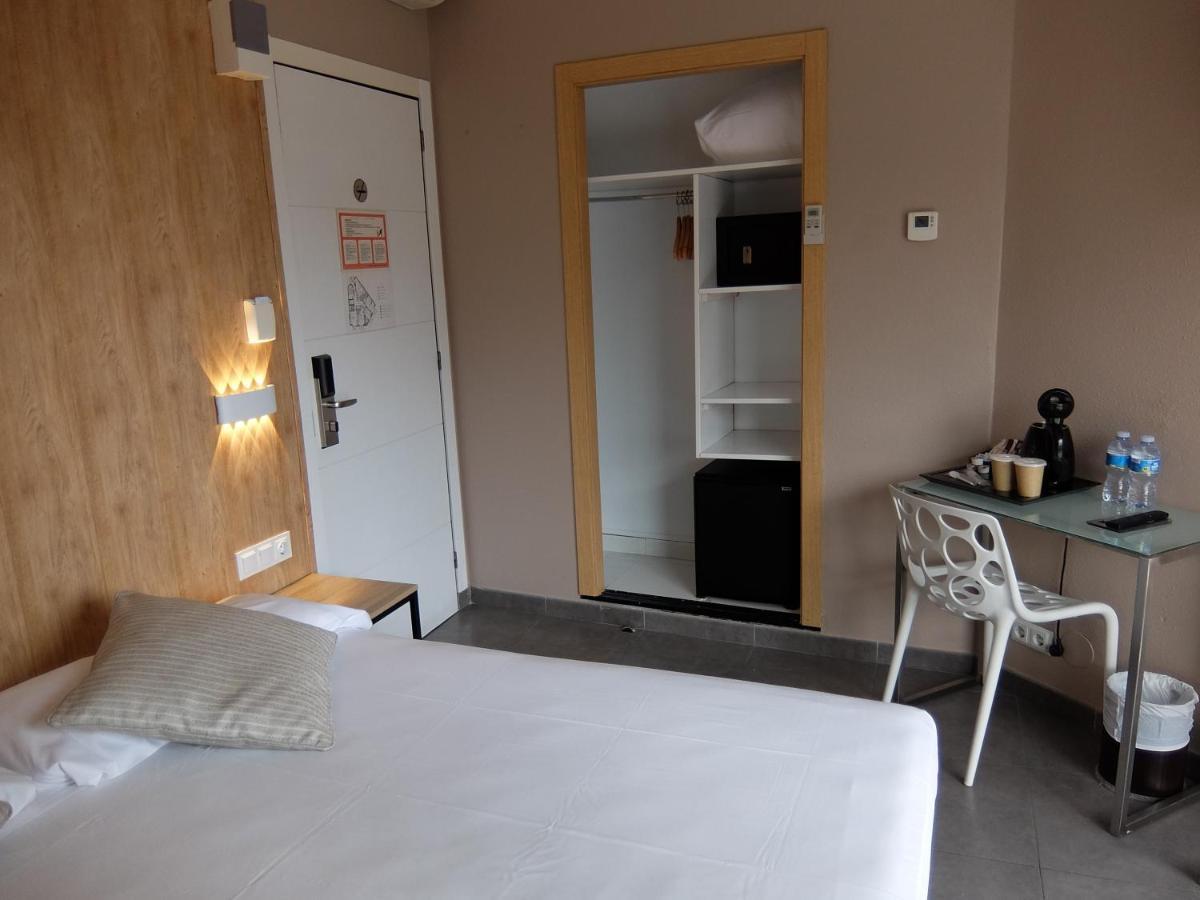 Standard Double or Twin Room Balcony