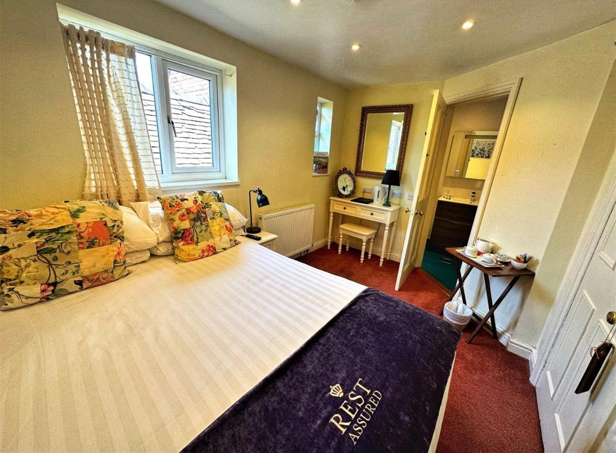 Classic Double Room