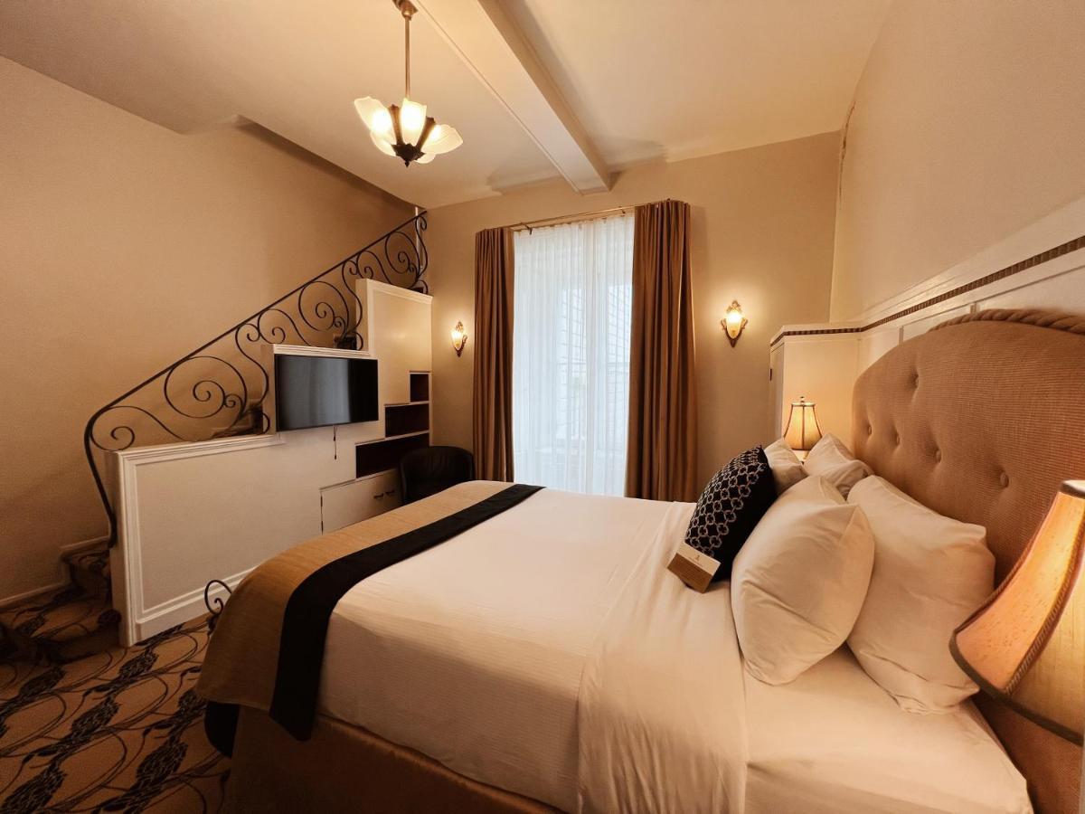 Classic Room
