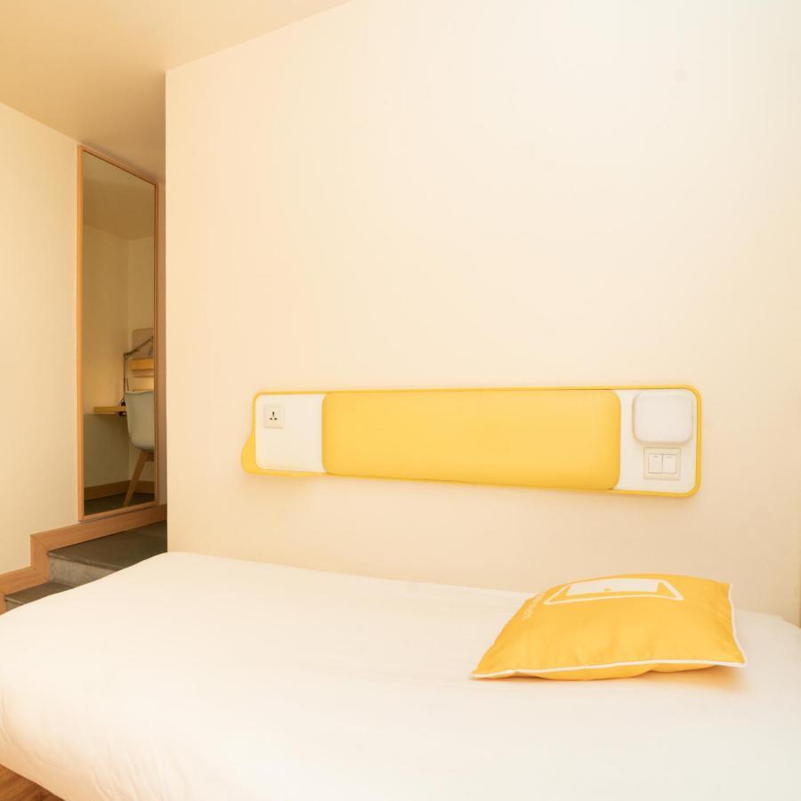 Standard Single Room,1419034725:JPEG