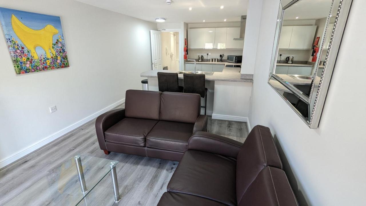 One-Bedroom Twin Apartment