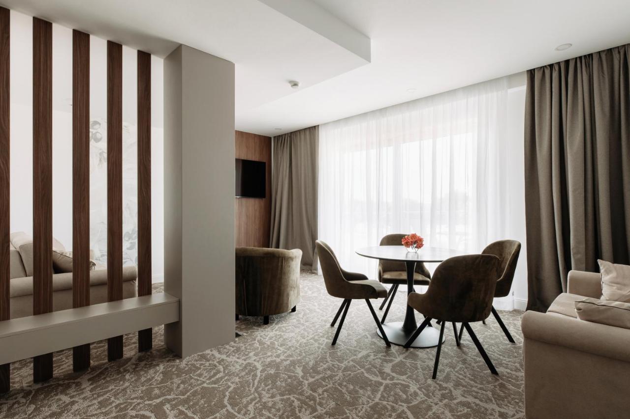 Junior Suite with Balcony and Sea View