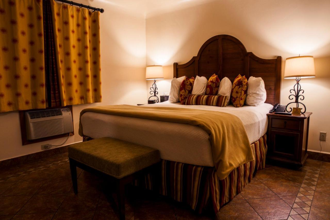 Standard King Room,1427042971:JPEG