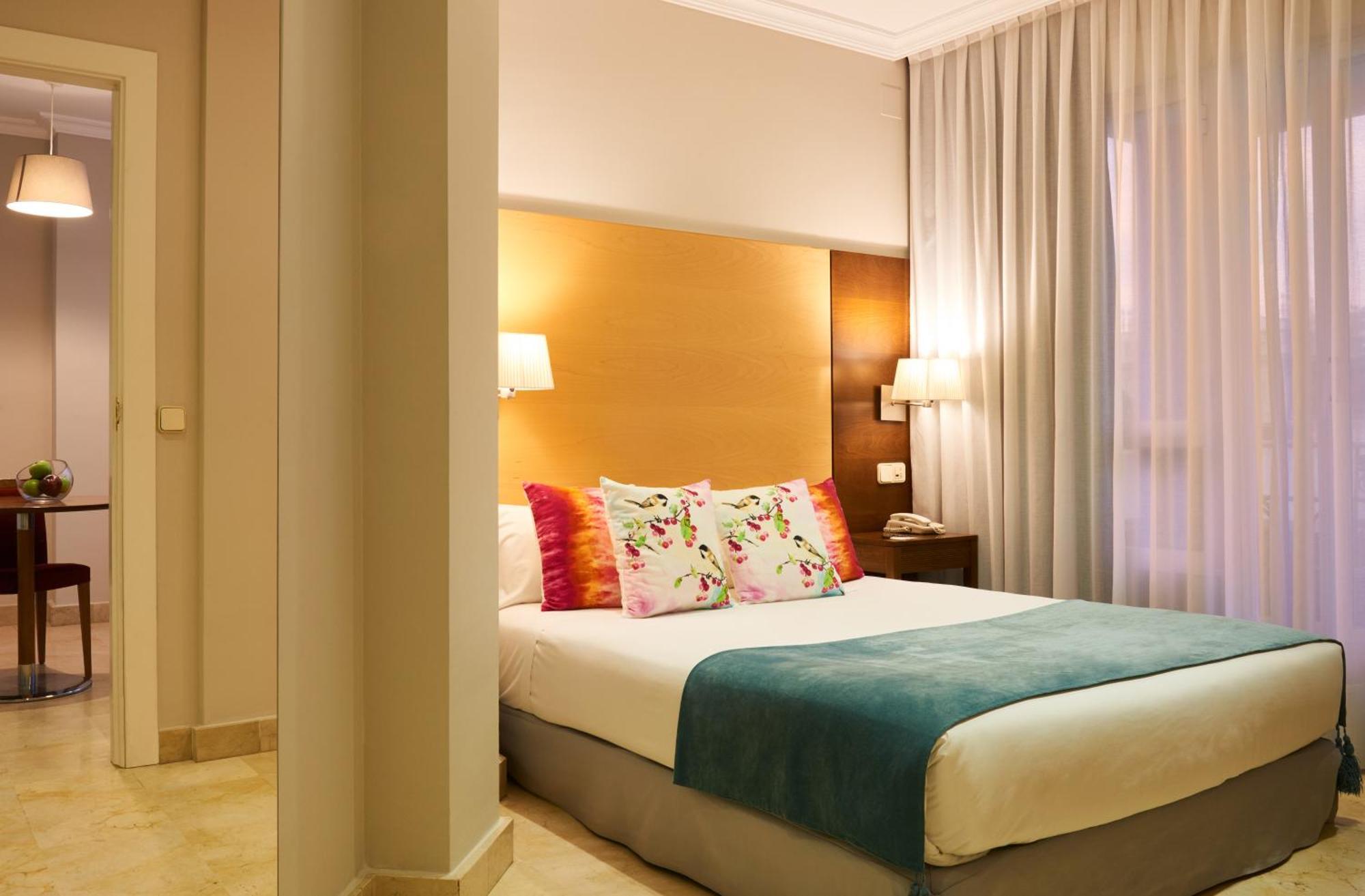 Classic Double or Twin Room,338526853:JPEG
