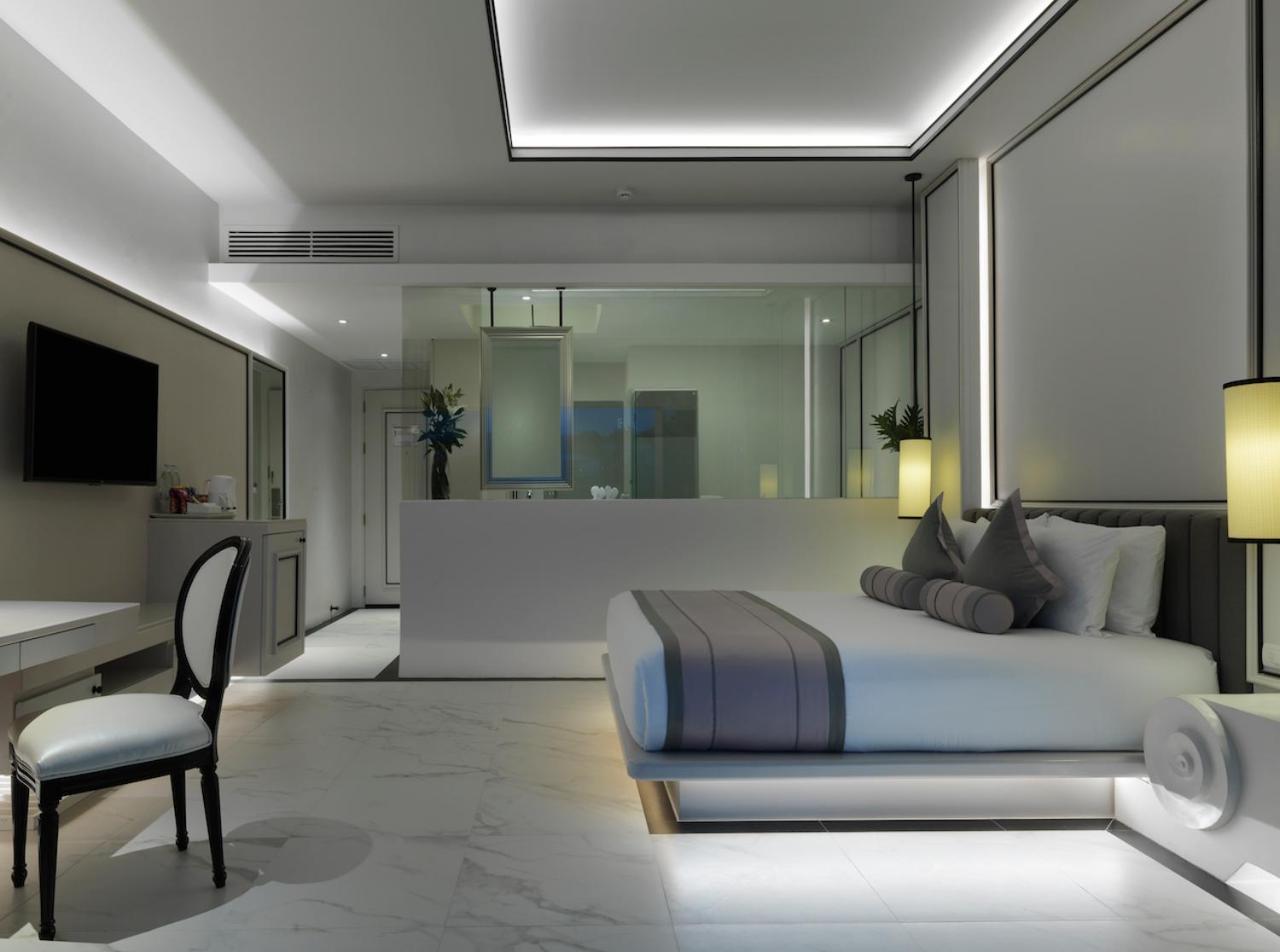 Deluxe Double or Twin Room Pool View