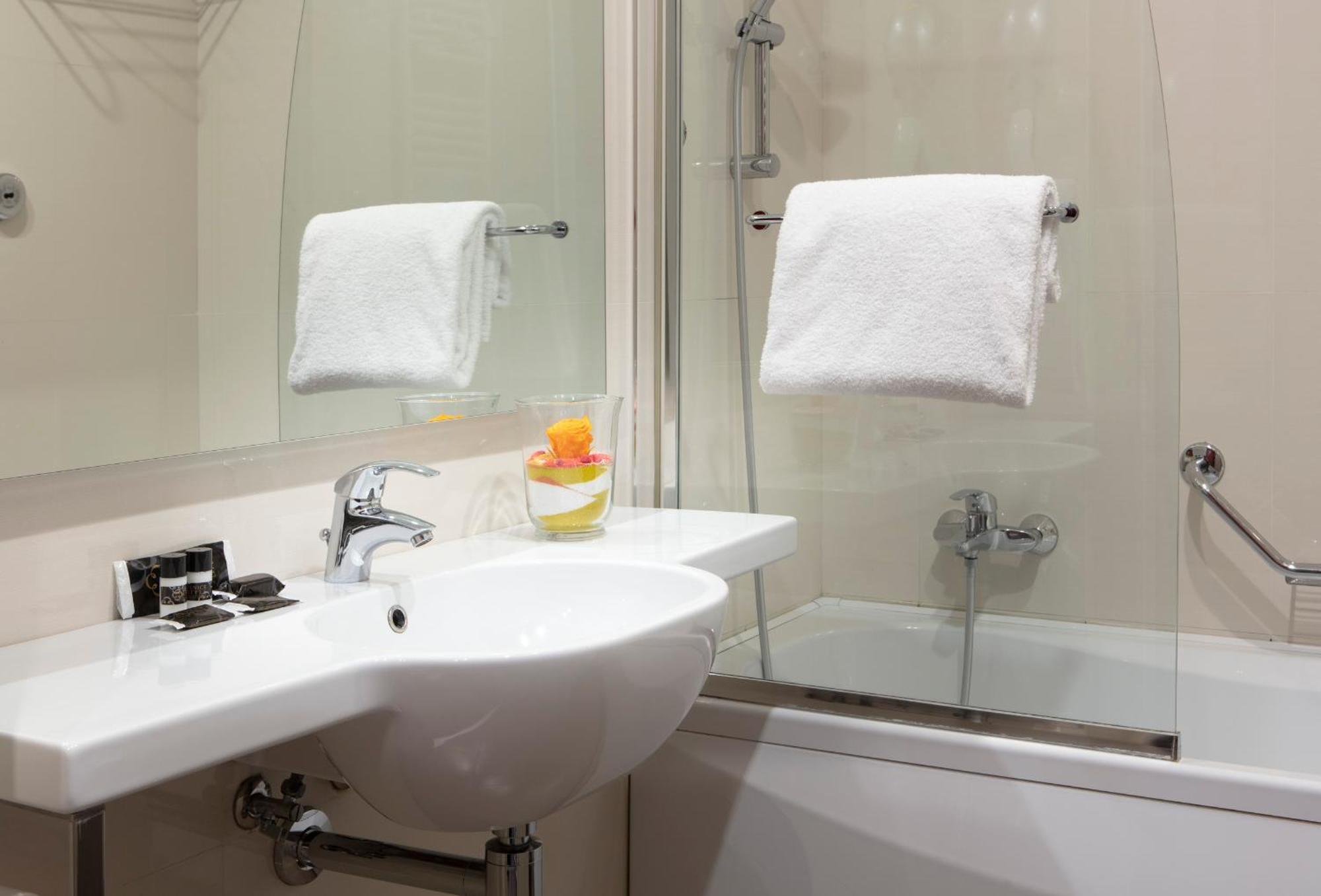 Classic Double or Twin Room