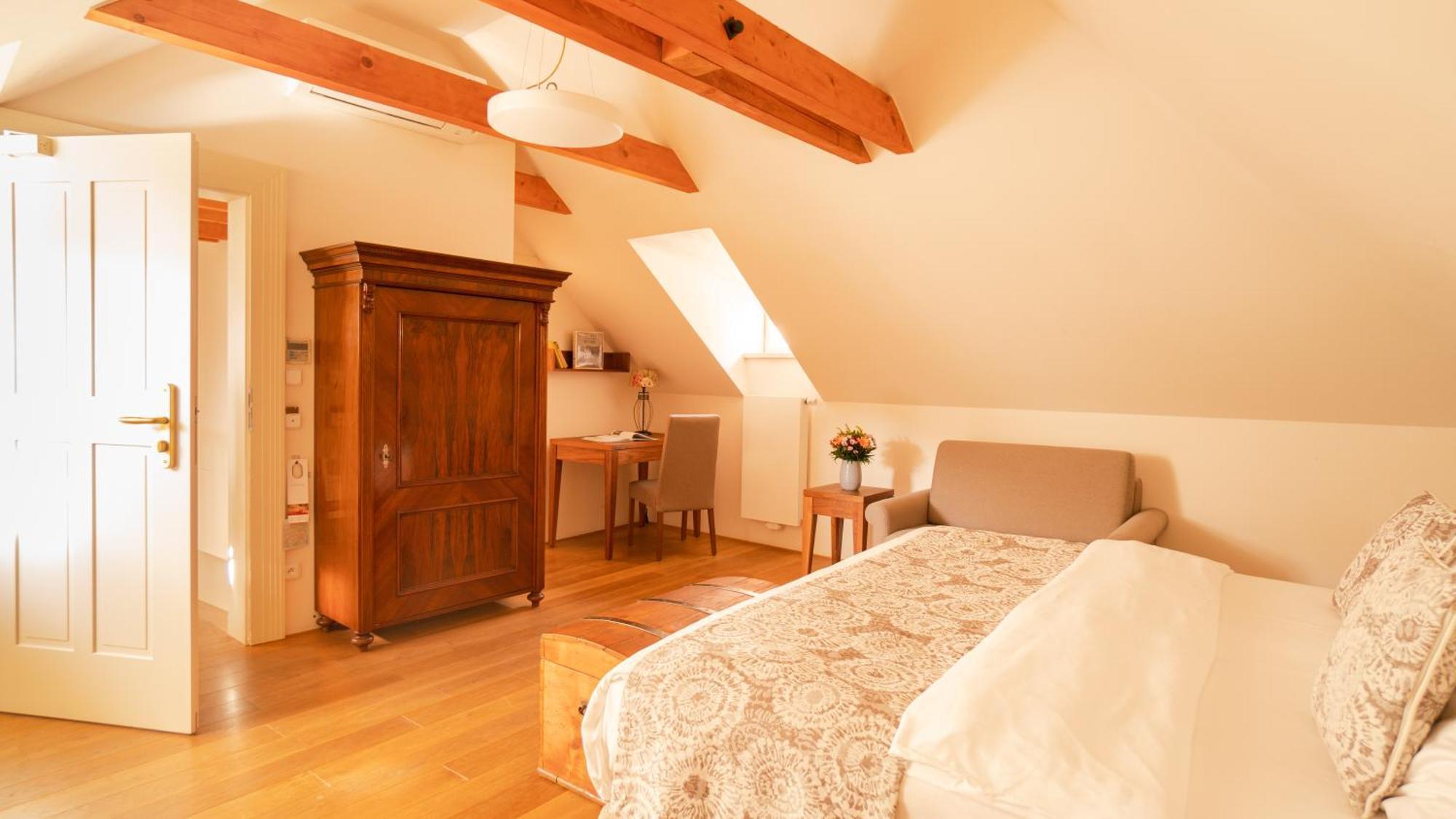 Deluxe Attic Double Room