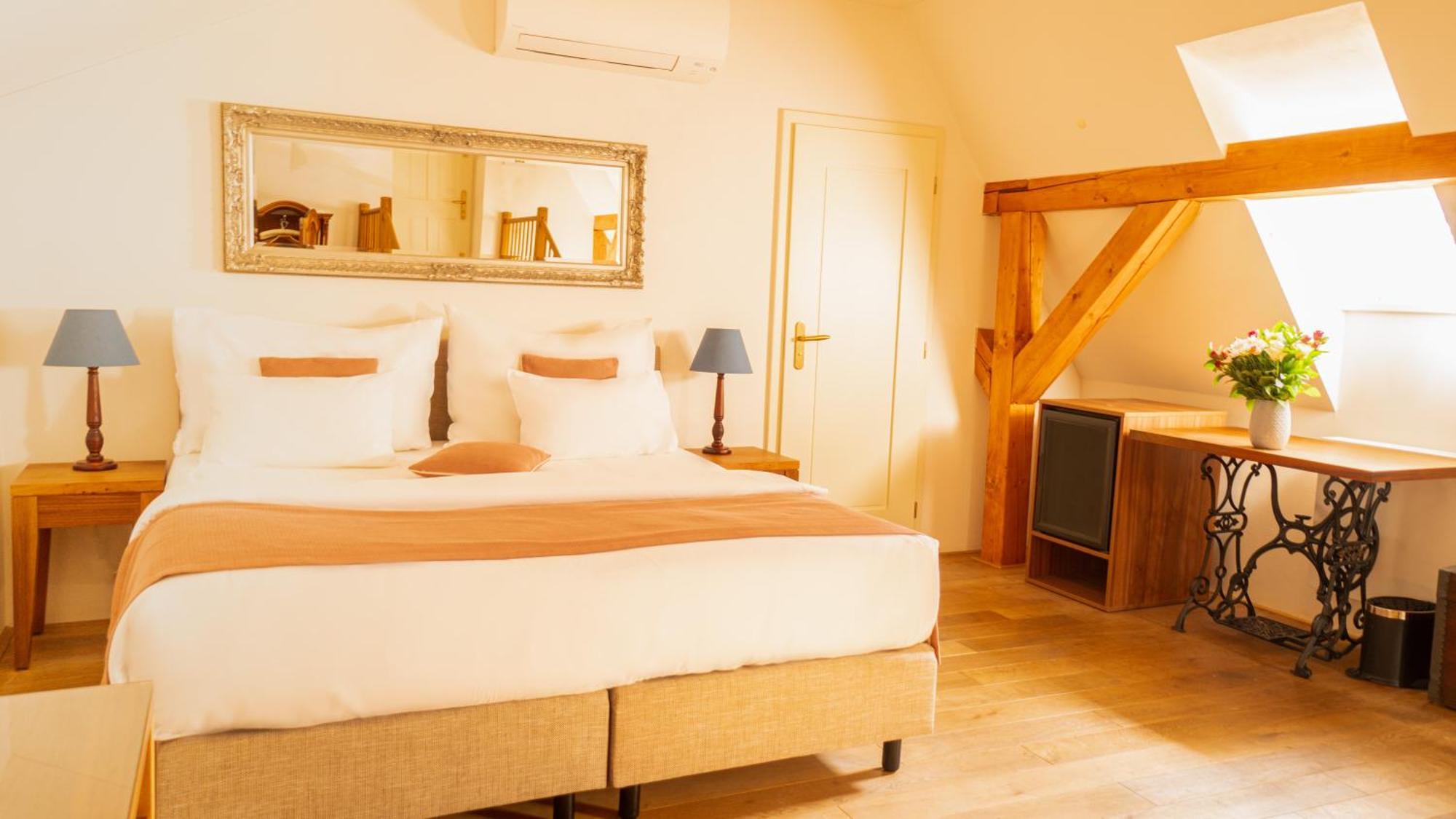 Deluxe Attic Double Room