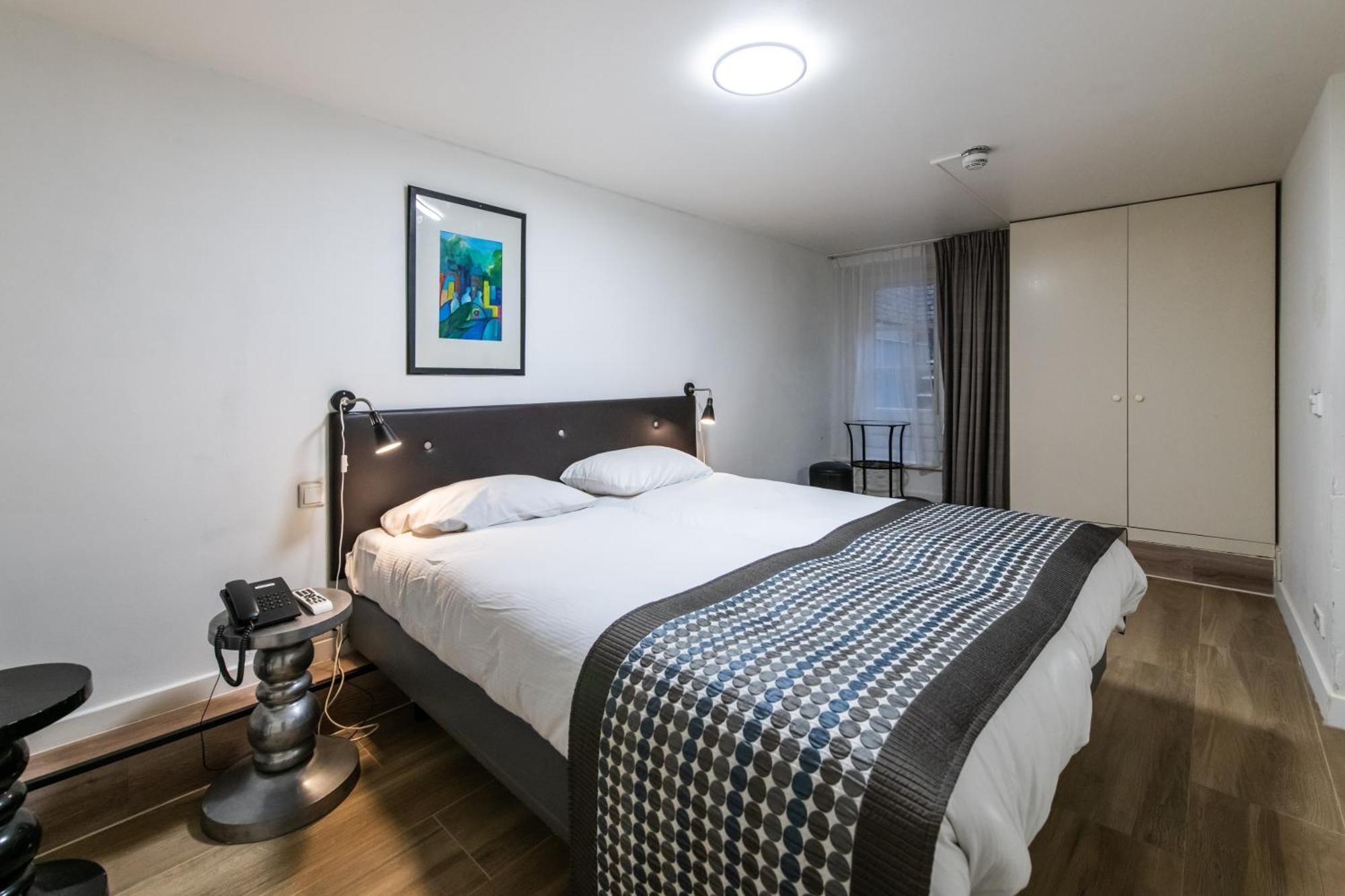 Souterrain Twin Room