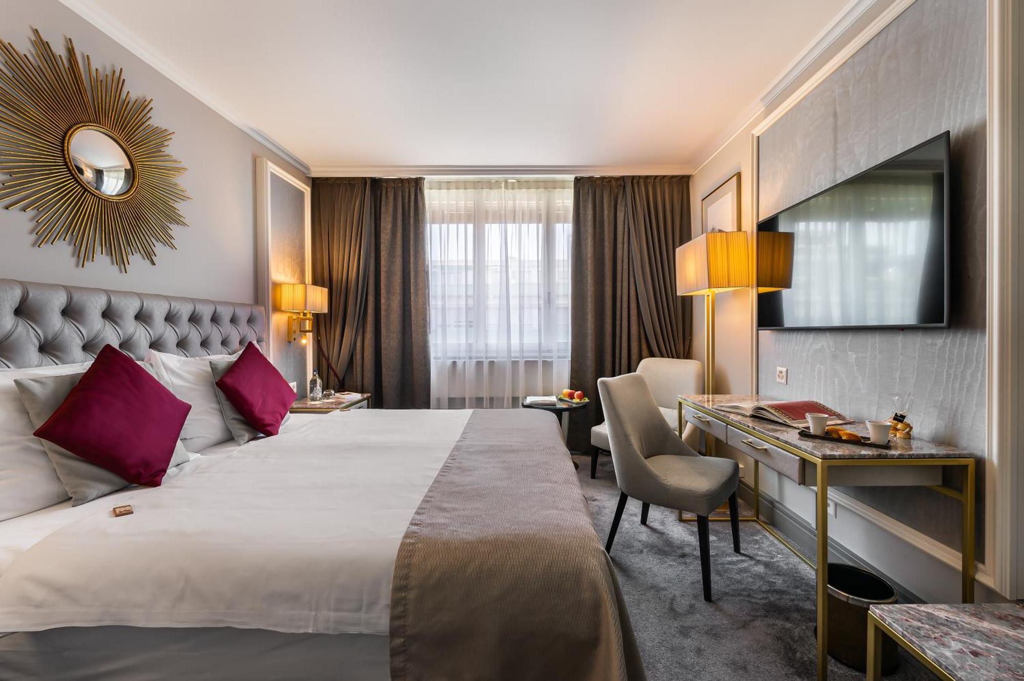 Superior Room,1434286087:JPEG