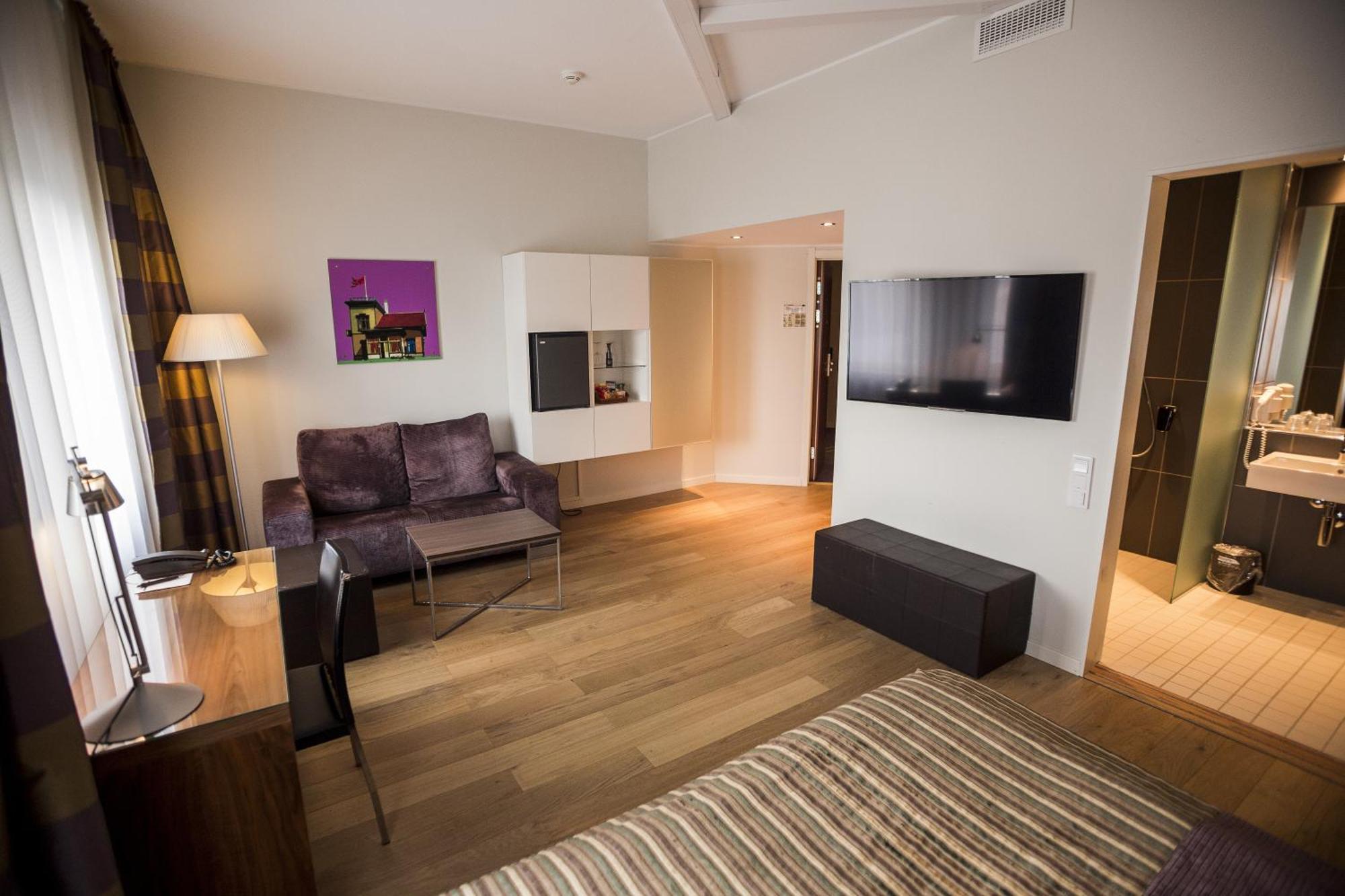 Superior Double Room,1542656653:JPEG