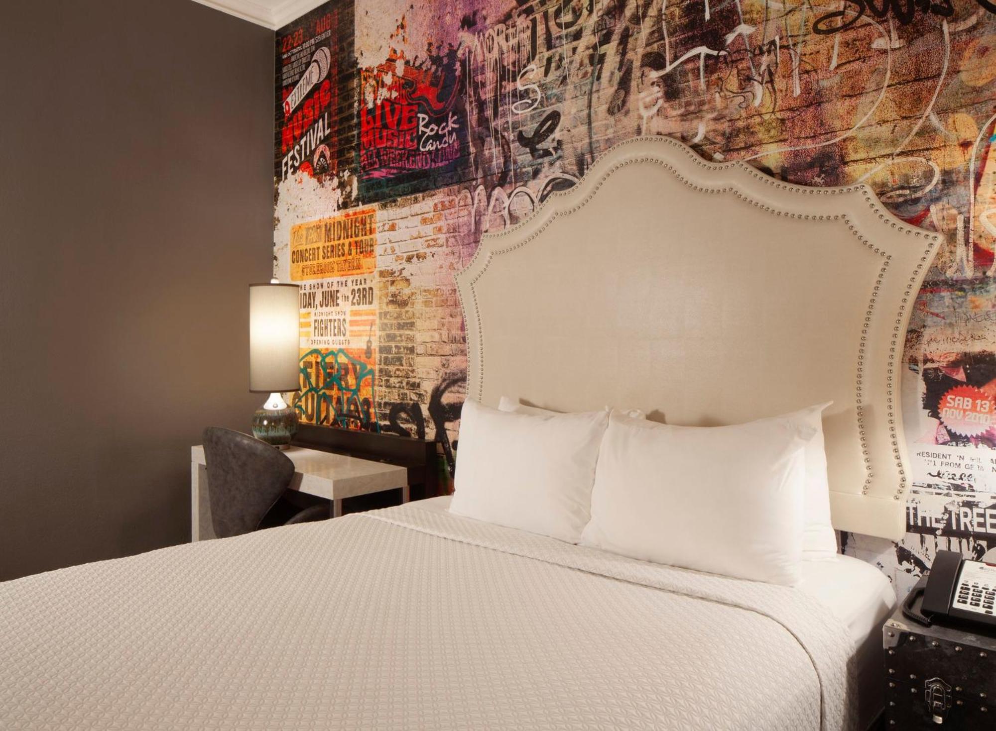 Standard King Room