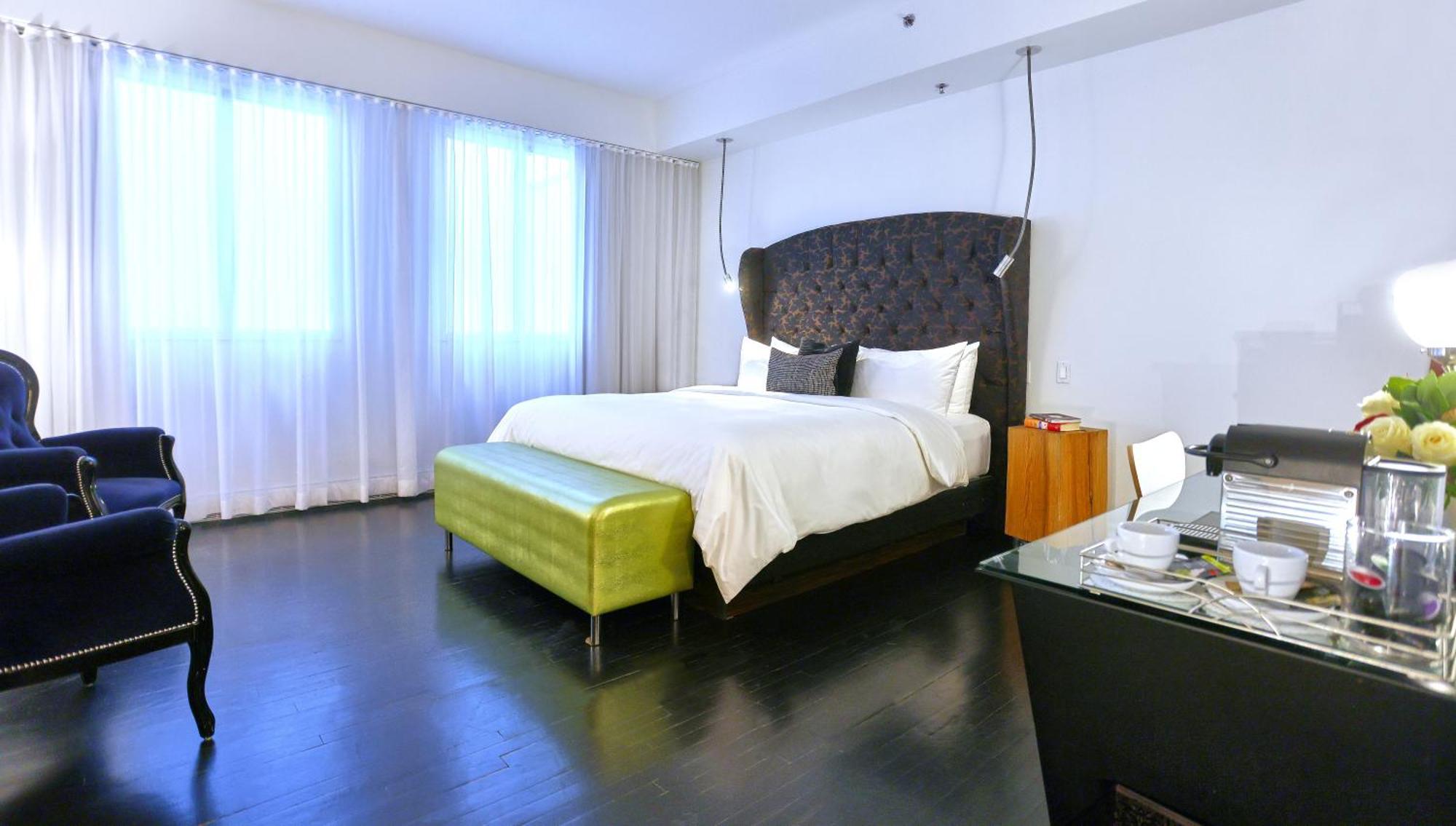 Junior King Suite