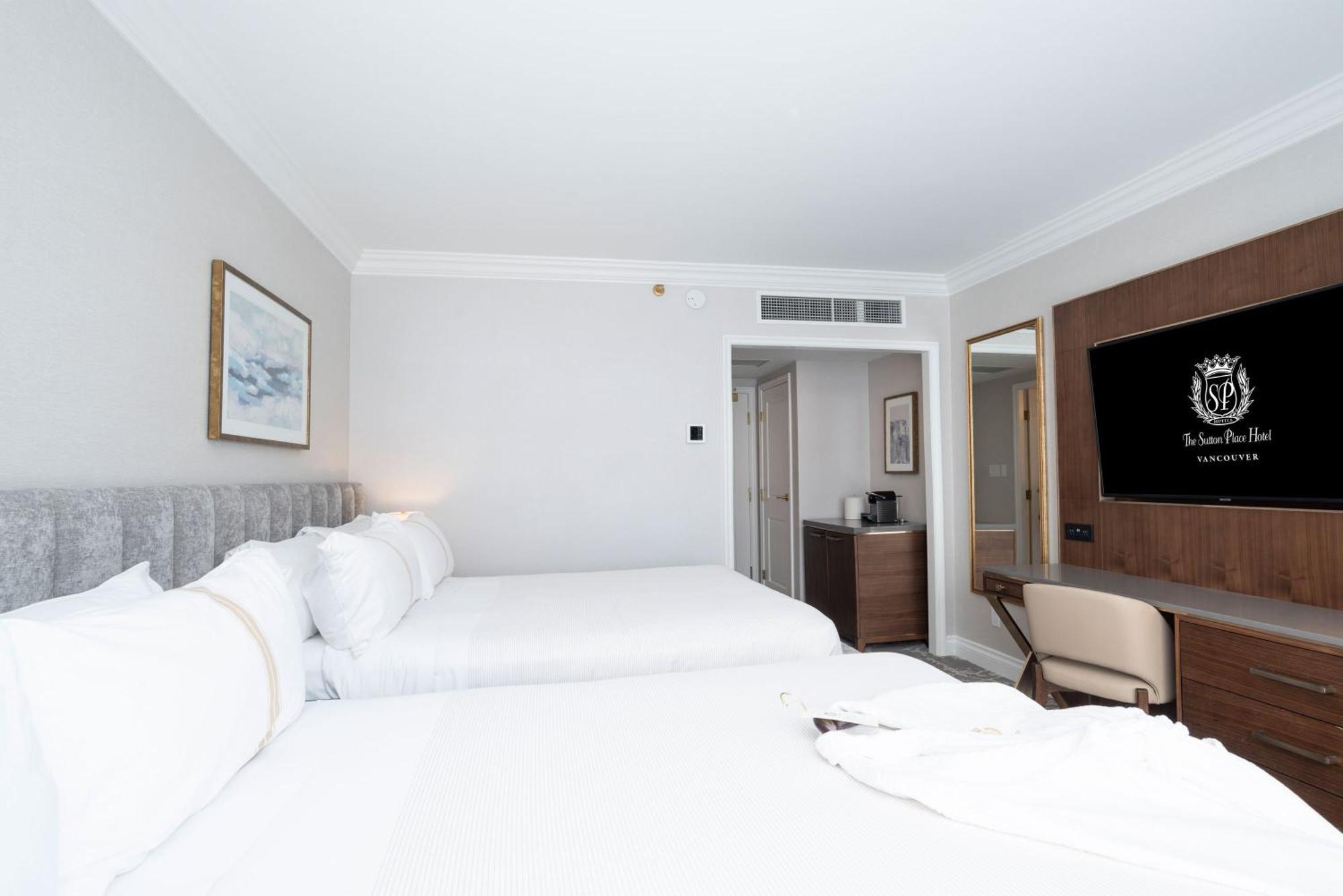 Sutton Room 2 Queen Beds