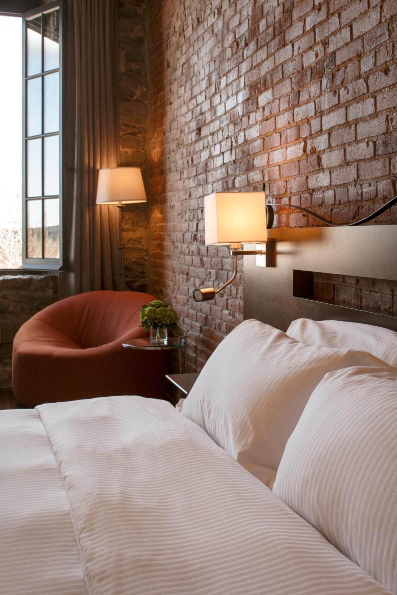 Deluxe King Room St Laurent River Front