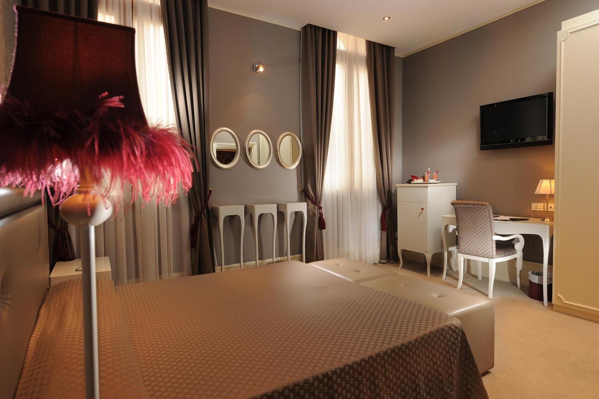 Exclusive Double Room Canal View