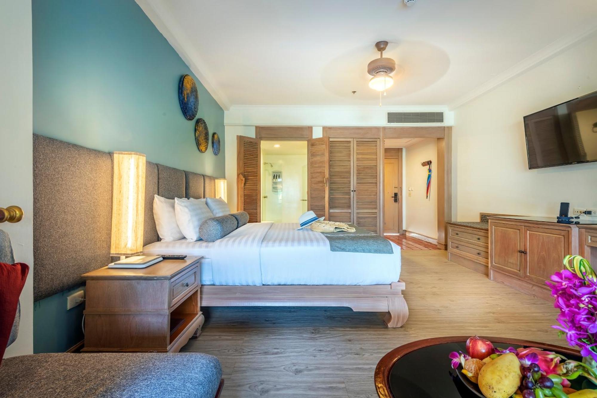 Deluxe Double or Twin Room