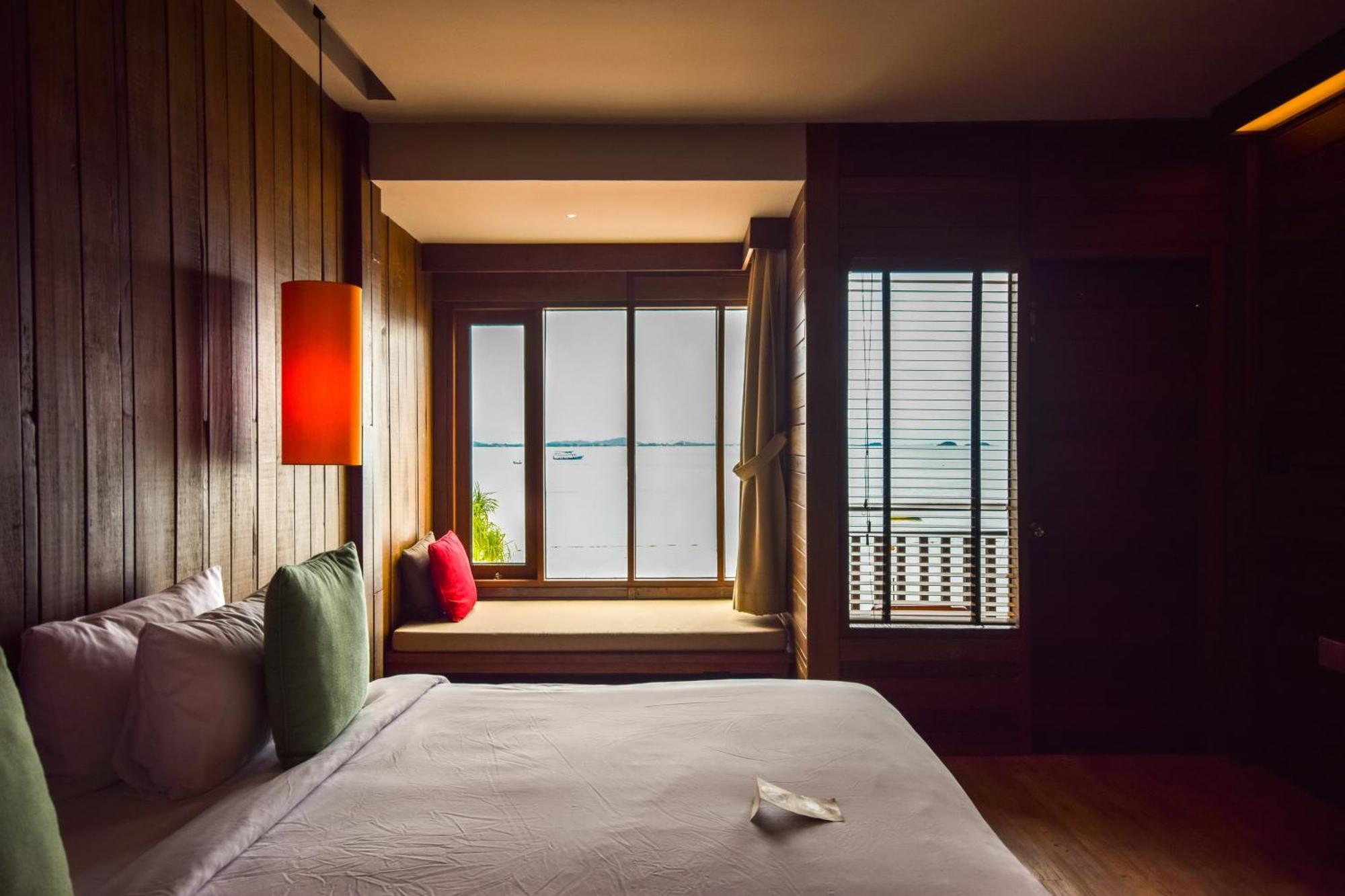 Deluxe Double or Twin Room Sea View