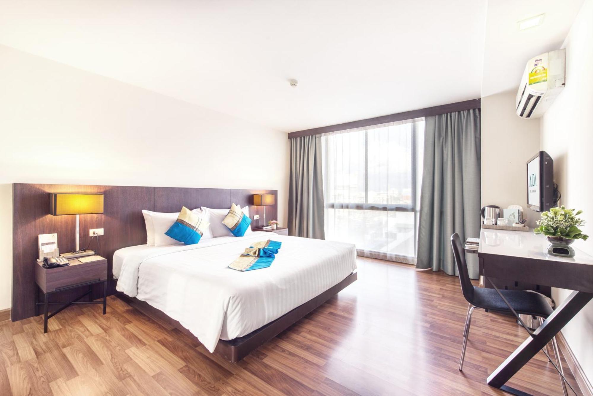Deluxe Double or Twin Room