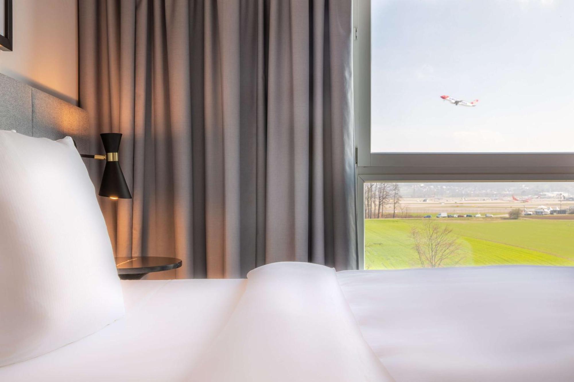 Superior Room Airport View