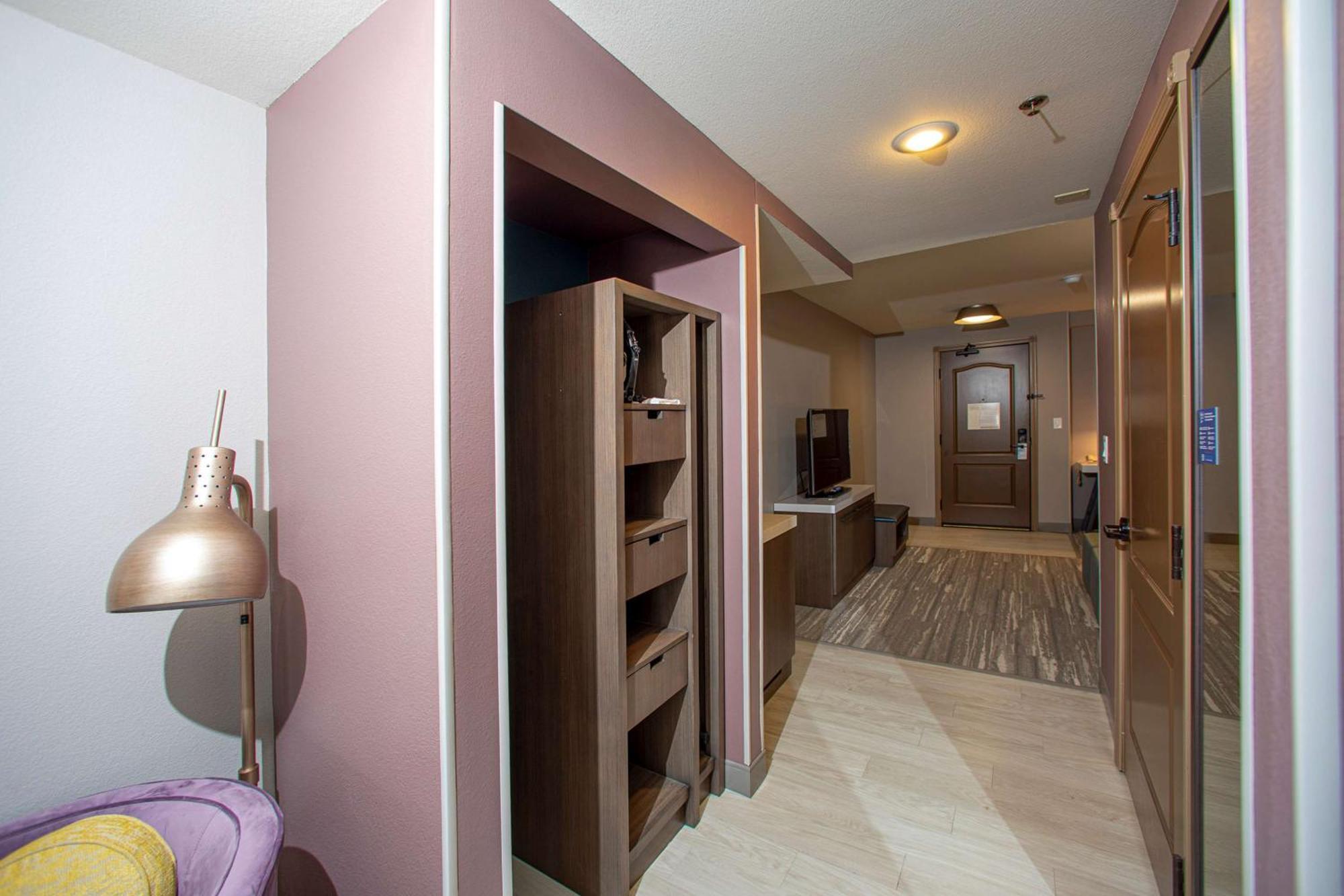Deluxe Queen Room Two Queen Beds