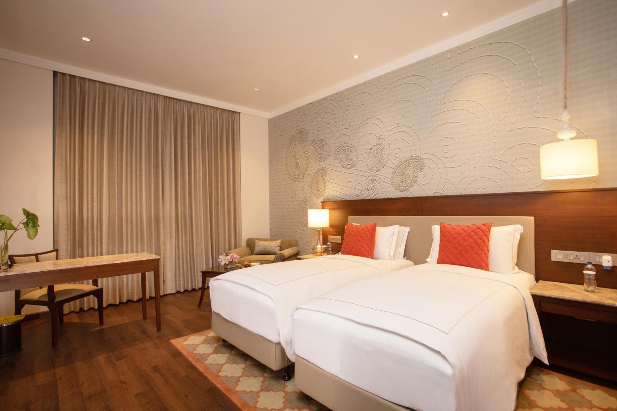 Superior Room Twin Bed Garden View