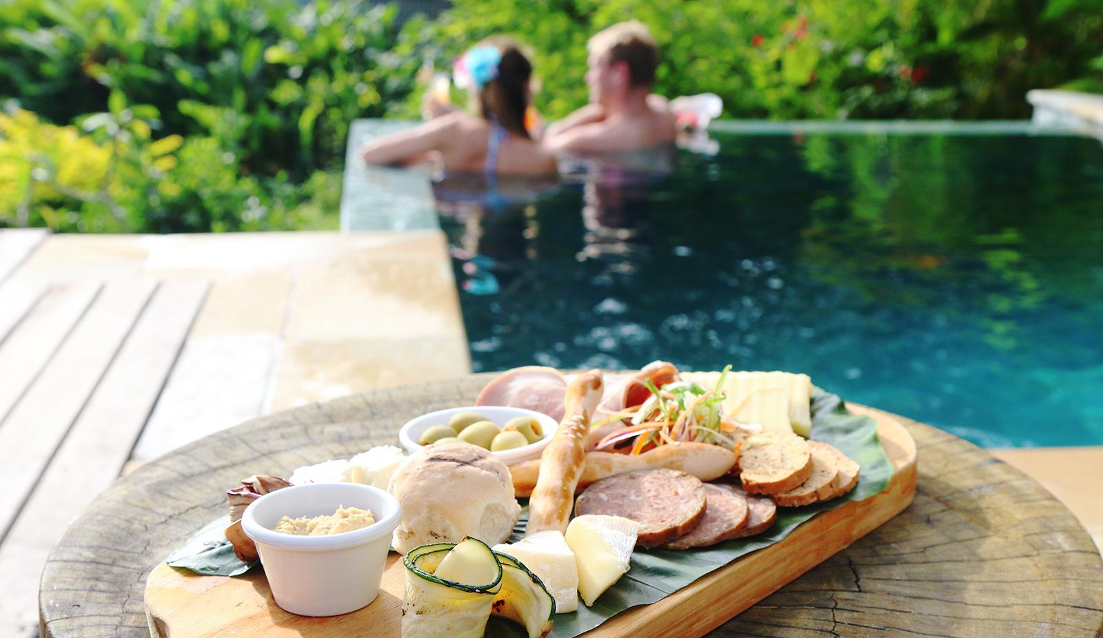 Deluxe Pool Bure,719338171:JPEG