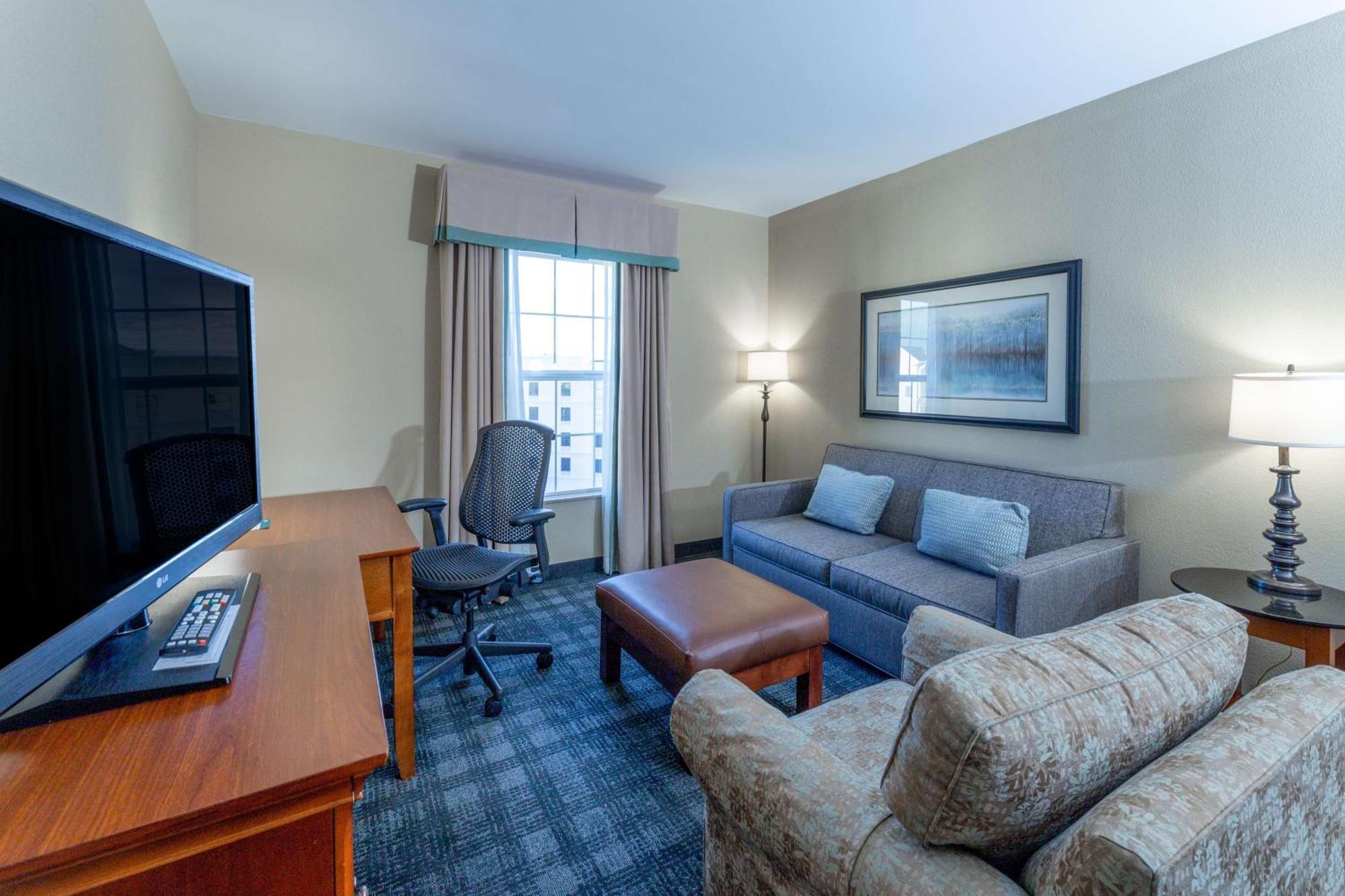 One-Bedroom King Suite Non-Smoking