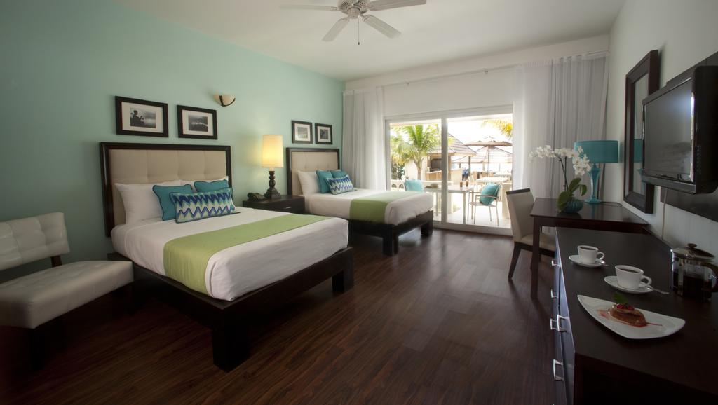 Junior Suite mit Kingsize-Bett und Meerblick