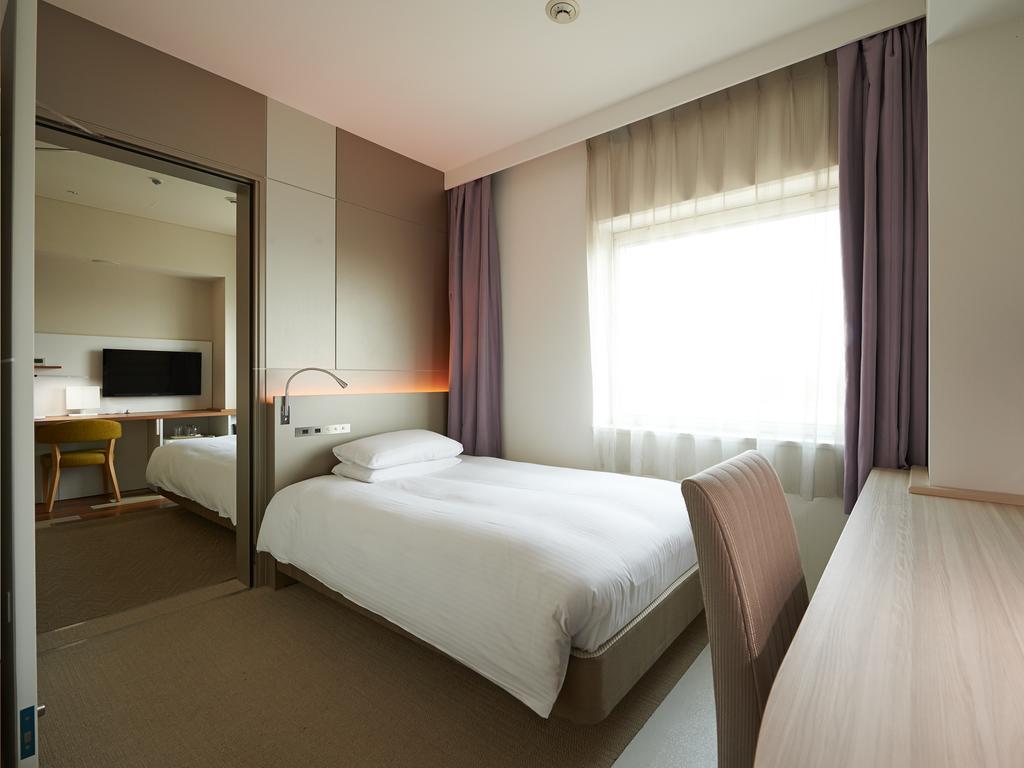 Style Two Connecting Single Rooms (2 Adults) - Non-Smoking - Main Building,816710681:JPEG