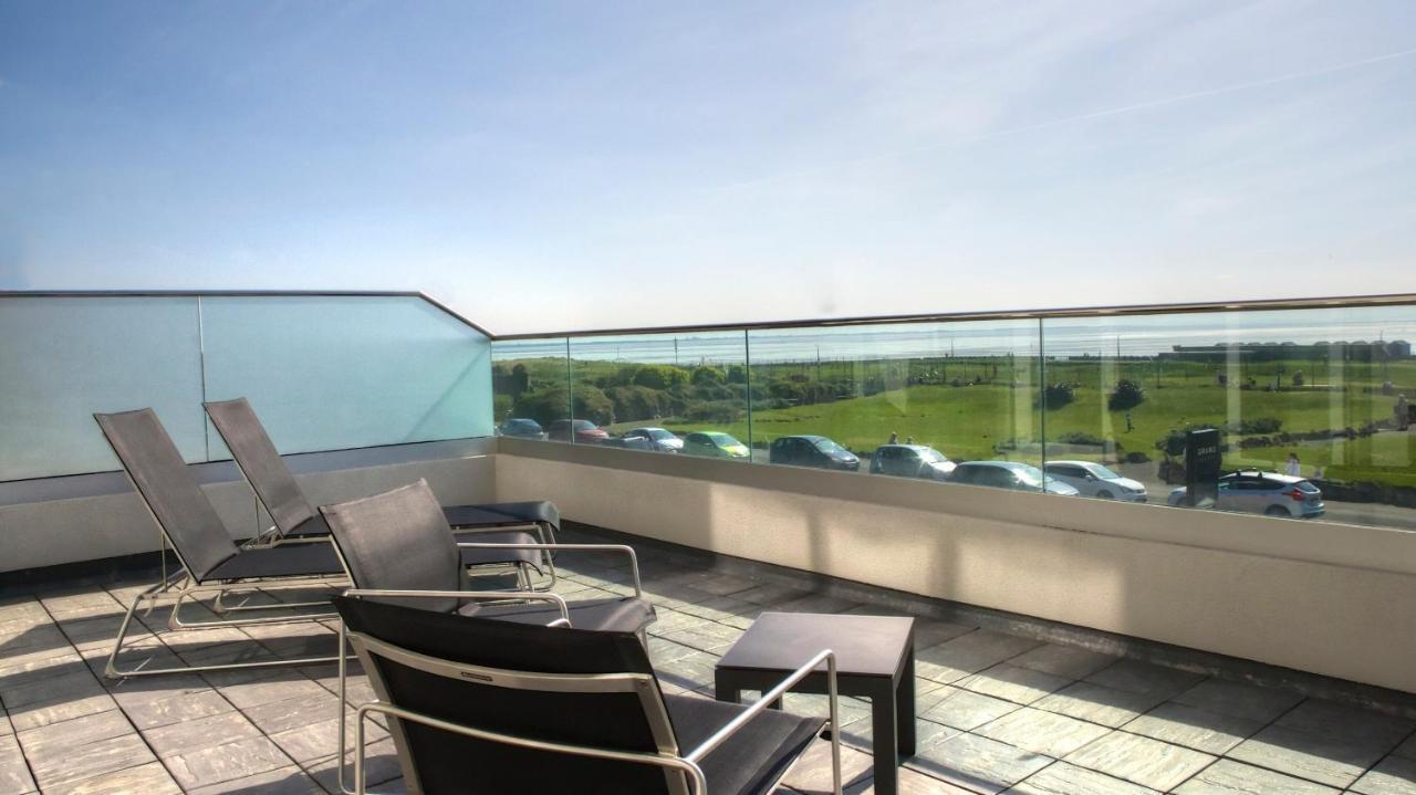 Annex Suite with Balcony and Sea View
