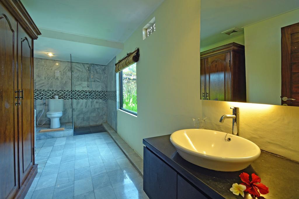 Upstairs Villa,1685056571:JPEG