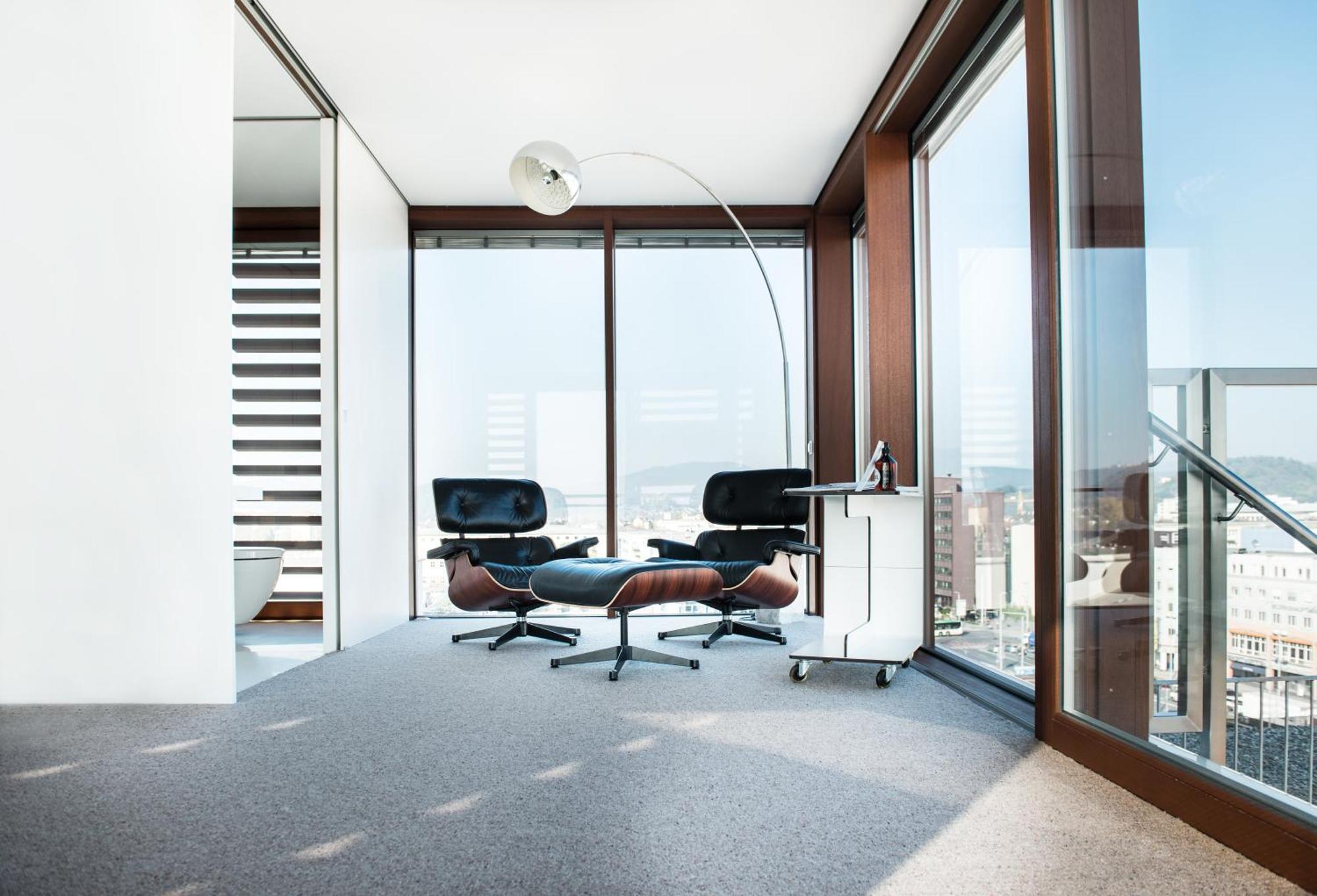 Loft Cube Suite,191155975:JPEG
