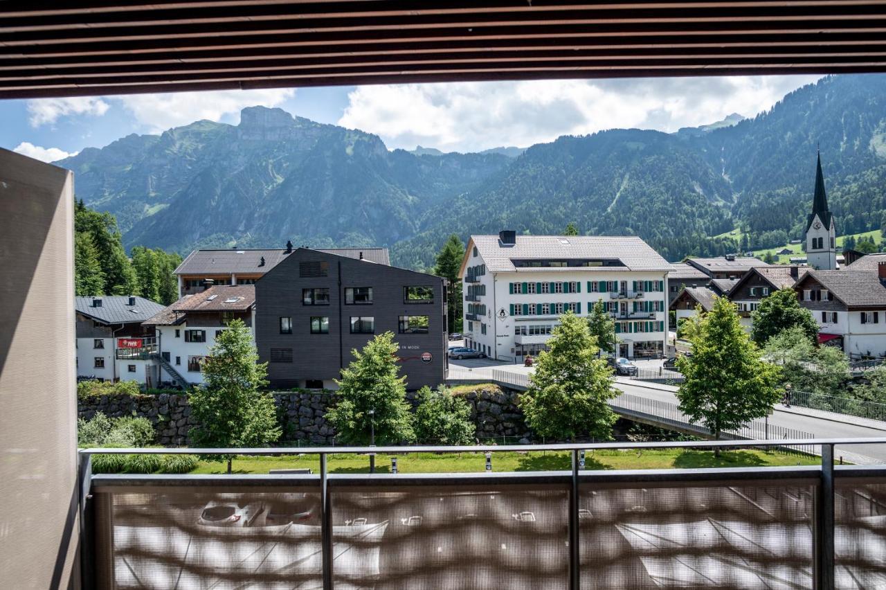 Double Room Balcony Mountain View East Side