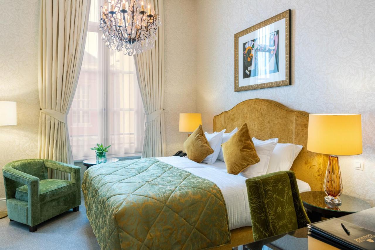 Luxuriöses historisches Zimmer