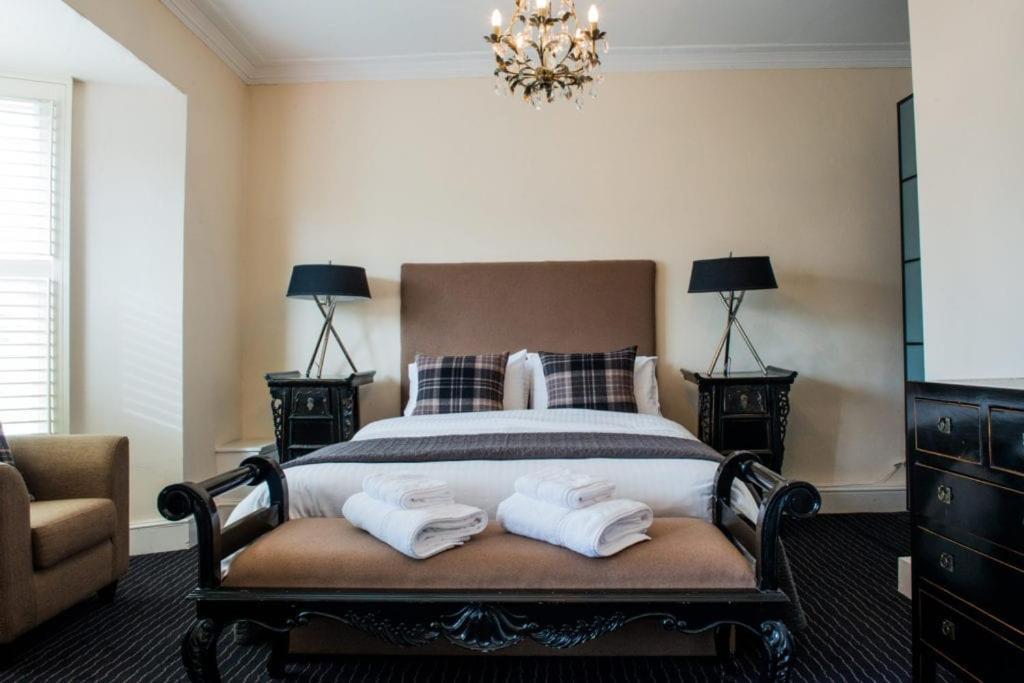 One-Bedroom Apartment,1498621507:JPEG