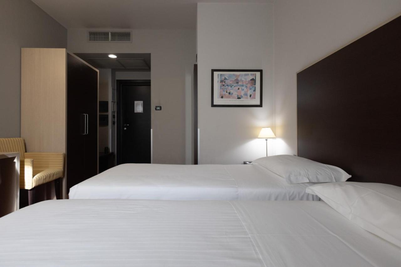 Classic Twin Room