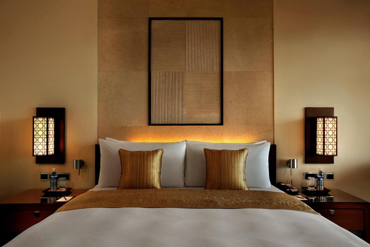 Royal Club Room